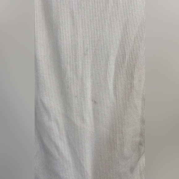 Madewell Lettuce-Hem V-Neck Cardigan - Picture 7 of 7